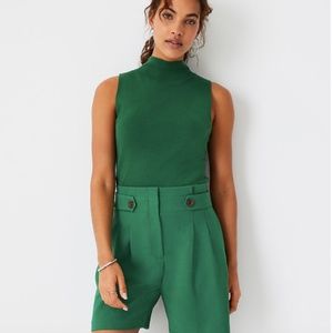NWT Ann Taylor Paperbag Button Short